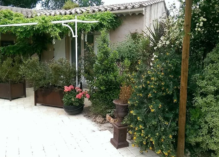 Les Glycines * Grimaud