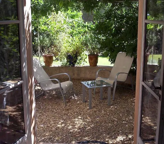 Les Glycines Grimaud