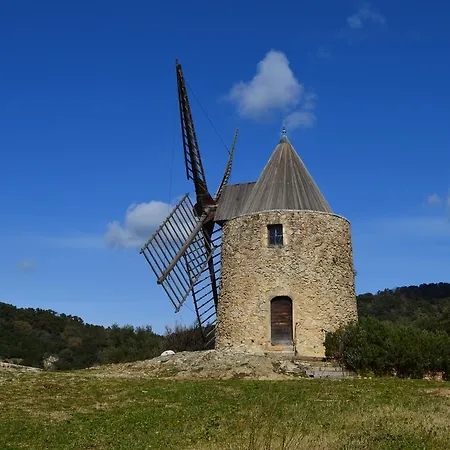 Holiday home Les Glycines