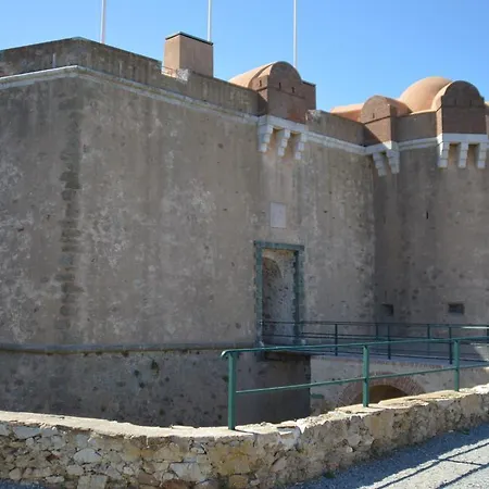 Les Glycines Grimaud