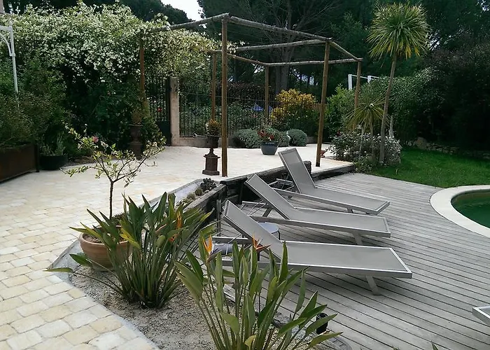 Les Glycines Vakantiehuis Grimaud