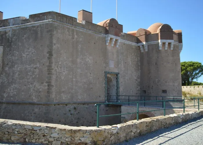 Les Glycines Grimaud